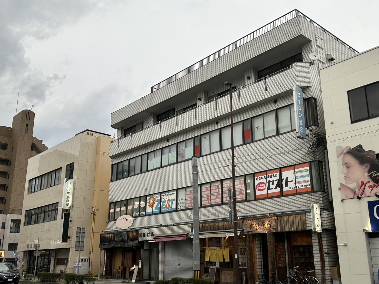 ゼスト教室内部